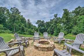 Linden Getaway with Hot Tub and Furnished Deck